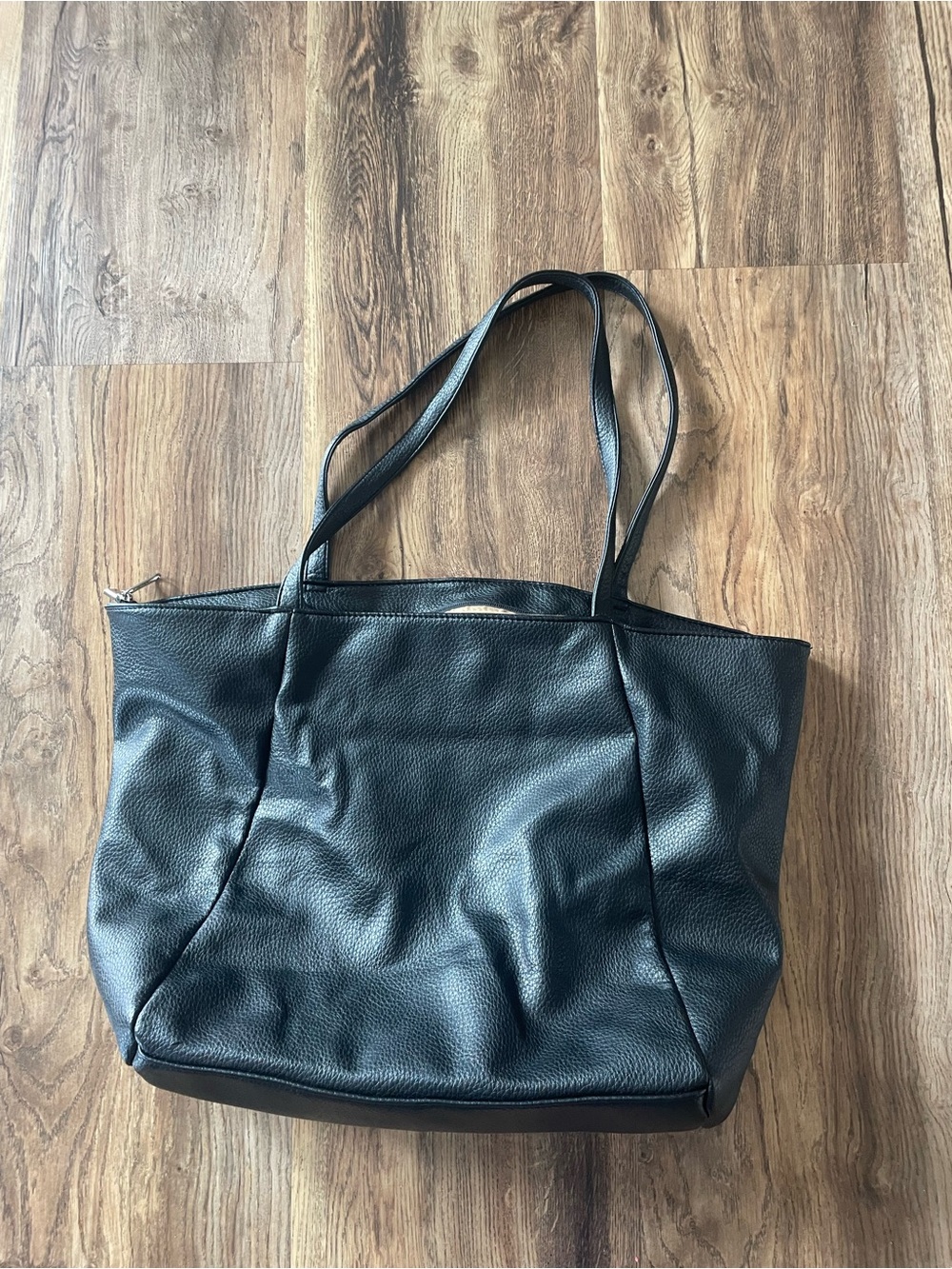 Source Unknown Black Pebbled Leather Tote Bag